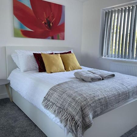 Paradigm House, Modern 2-Bedroom Duplex Apartment 2, Free Parking, Oxford Esterno foto